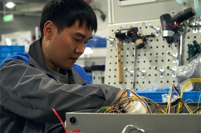 成都成华企业“项”前冲，技术服务助力拼经济